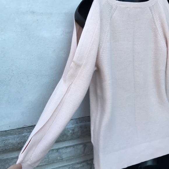 Club Monaco Split Sleeve Sweater - Picture 7 of 10